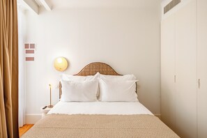 Luxury Apartment, 3 Bedrooms, City View | Soundproofing, iron/ironing board, free WiFi - YOUROPO - Bonjardim Prime (Porto)
