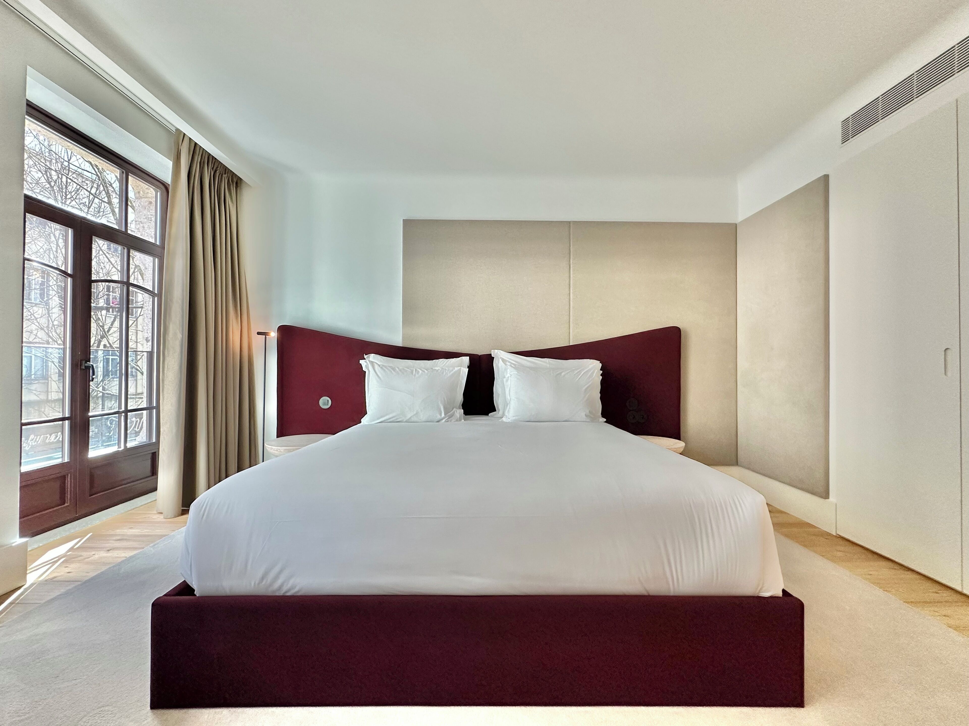 Soundproofing, iron/ironing board, free WiFi