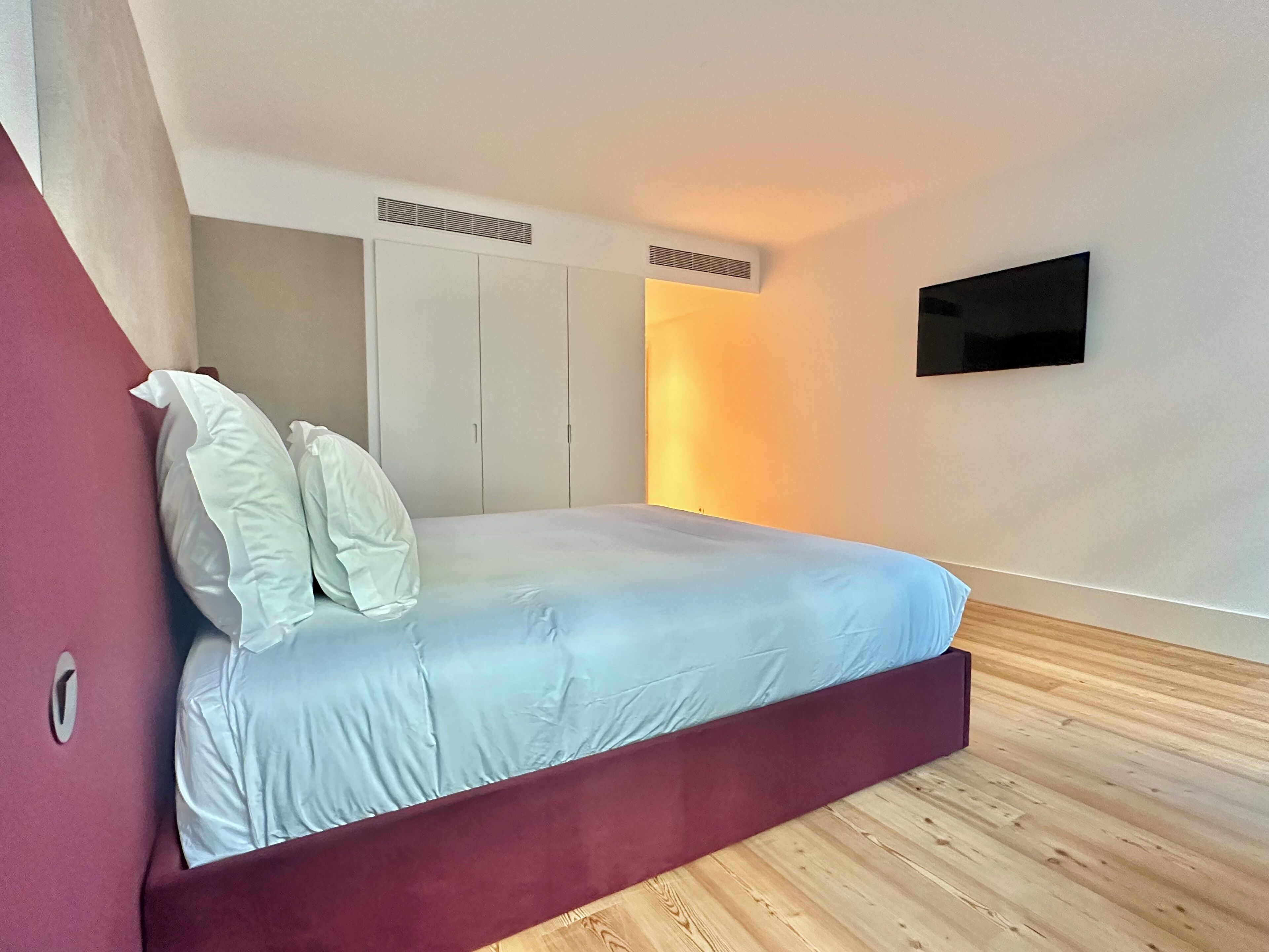 Äänieristys, silitysrauta/-lauta, ilmainen Wi-Fi