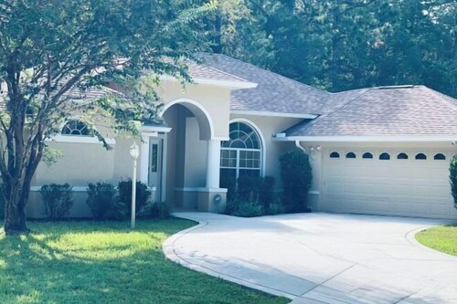 Cozy, Private Home Close to the I95 Exit 284