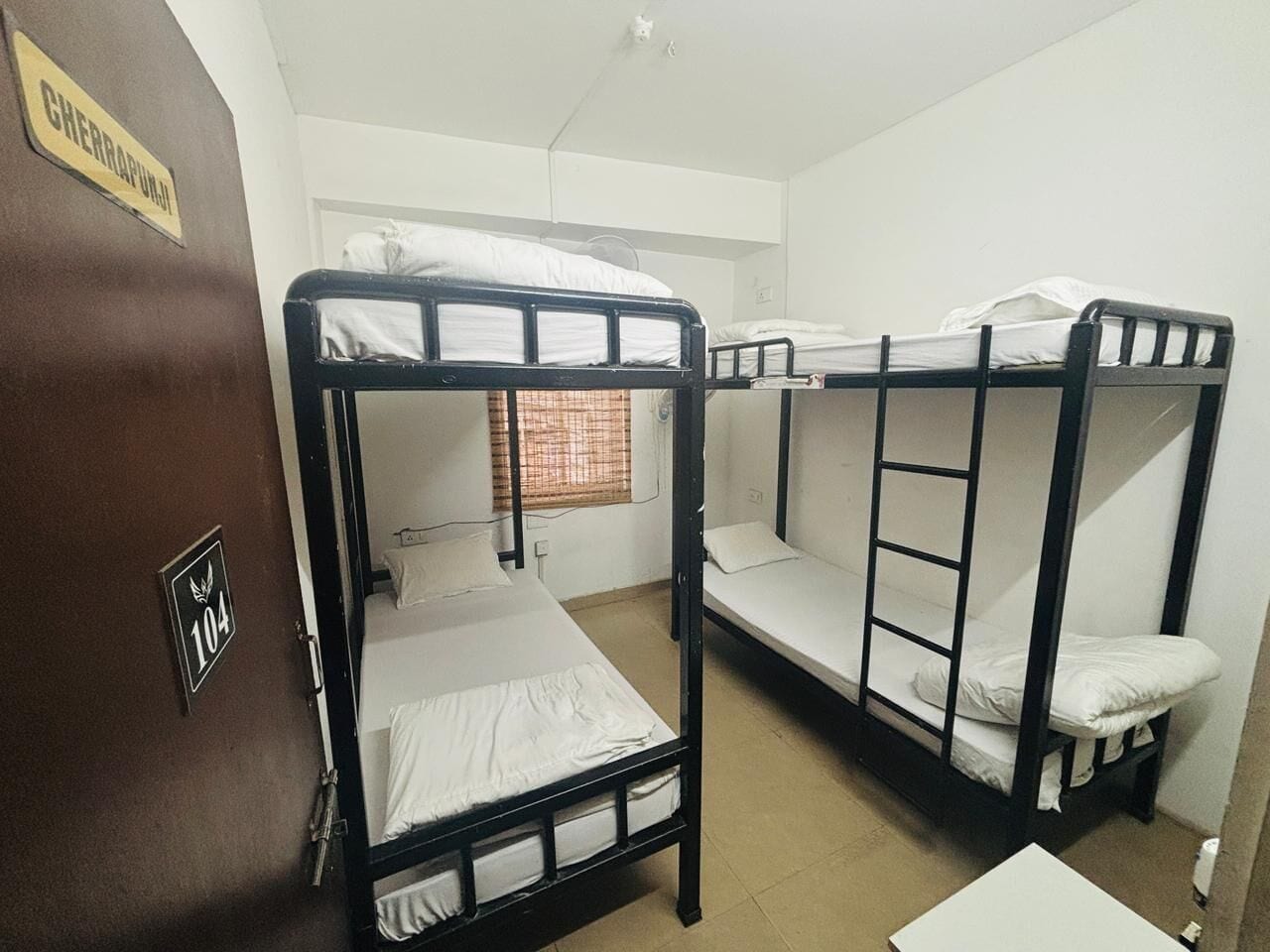 Shared Dormitory | Free WiFi