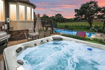 Private Pool - Hot Tub - Game Room - 20 min DT
