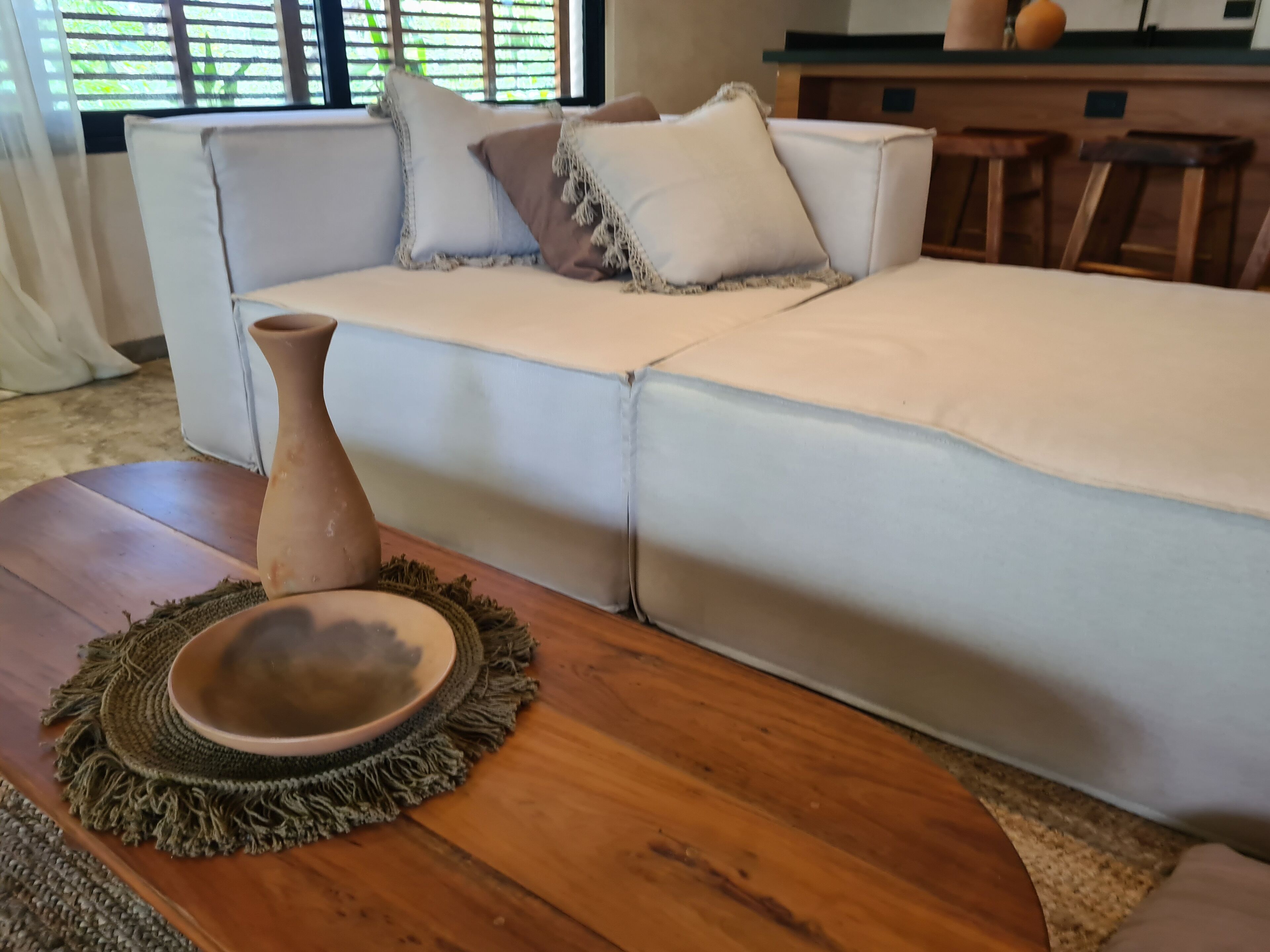 Departamento Confort, 2 habitaciones, alberca privada, vista al jardín | Salón ejecutivo