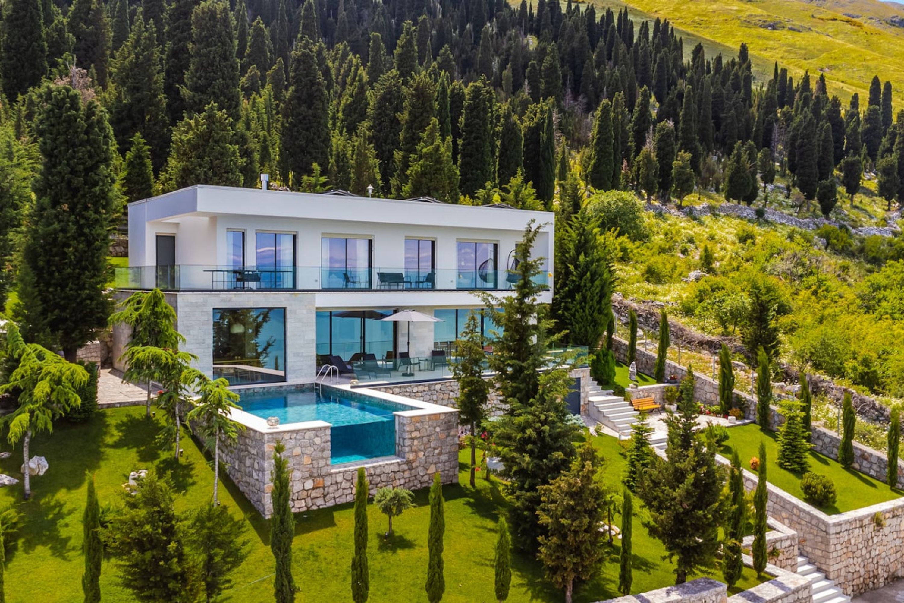 House, Smoking | 4 bedrooms