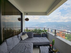 Room - Private Room With Sanpether Tower El Poblado (Medellín)