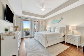 House, Accessible - Waterfront 3B Balcony Hot Tub Pool Near Beach (Clearwater Beach)
