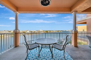 House, Accessible | Terrace/patio - Waterfront 3B Balcony Hot Tub Pool Near Beach (Clearwater Beach)