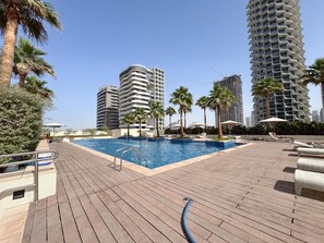 House - Stayshort - Chic 1 Bed in JVC Sleeps 4 With Balcony (Dubai)