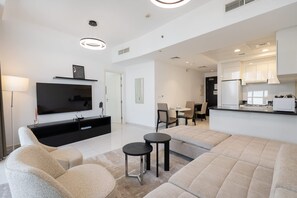 Room - Stayshort - 1 Bed in JVC Sleeps 4 With City Views (Dubai)