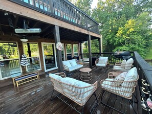 Terrace/patio - 4BR/3BA Lakefront on Lake Harding: Dock, Ramp, Quiet Slough Views! (Salem)