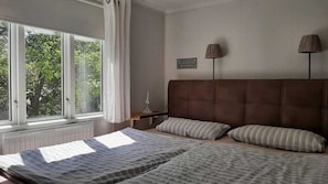 4 Schlafzimmer, Bügeleisen/Bügelbrett, WLAN, Bettwäsche