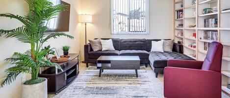 House (1 Bedroom) | Front of property