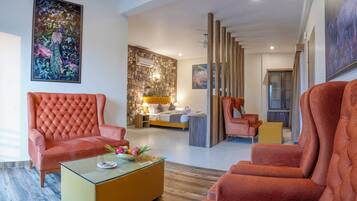 Royal Room | Free WiFi