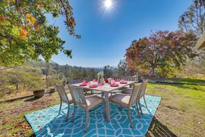 House (3 Bedrooms) | Front of property - Scenic Yosemite Lakes Escape w/ Community Perks! (Coarsegold)