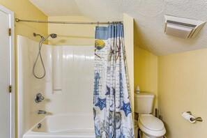 Interior - Golf, Gamble & Deep-sea Fish: Little River Condo (Little River)