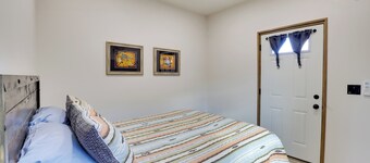 On 90 Scenic Acres! Rural Hot Springs Retreat