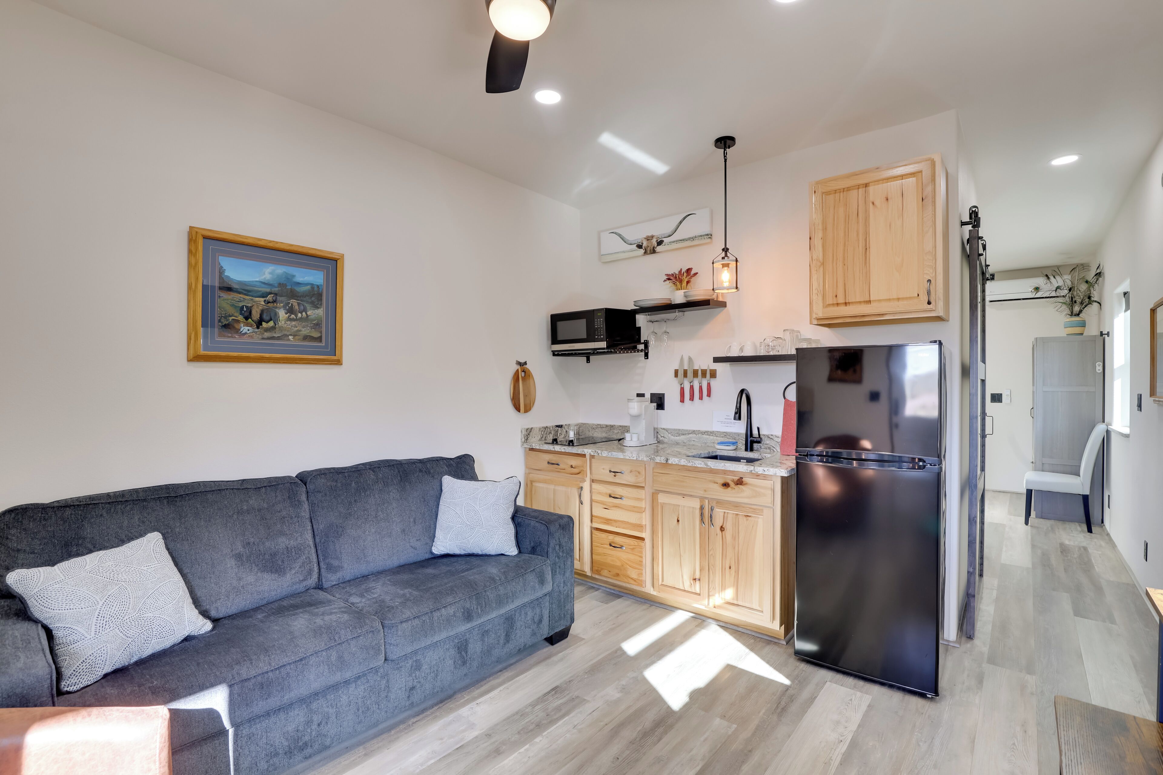 Apartment (0 Bedroom) | Interior