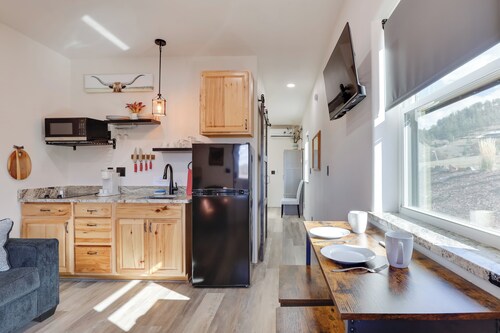 On 90 Scenic Acres! Rural Hot Springs Retreat