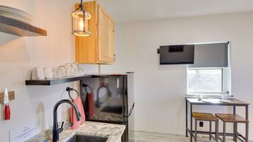 Apartment (0 Bedroom) | Interior