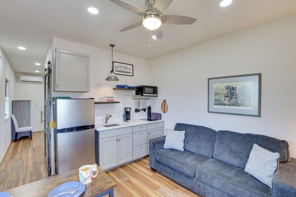 公寓 (0 Bedroom) | 客廳 | 電視