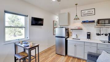 Apartment (0 Bedroom) | Interior