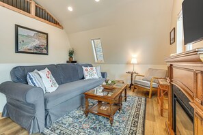 Cottage (2 Bedrooms) | Interior