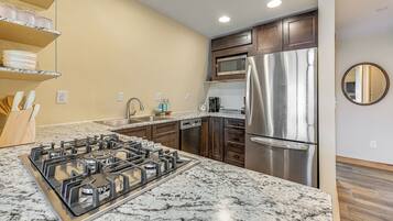 Cottage (2 Bedrooms) | Interior