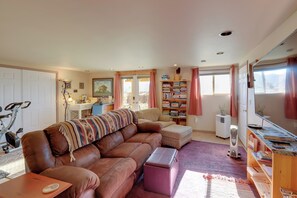 Apartment (0 Bedroom) | Interior