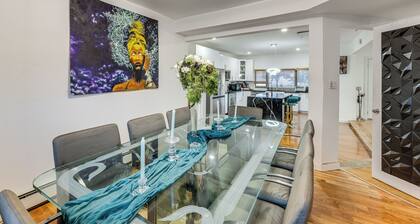 8 Mi to Jones Beach State Park! Cozy Home w/ Porch