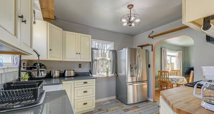 Trail Access On-site! Scenic Rock Springs Getaway