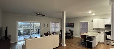 リビング エリア