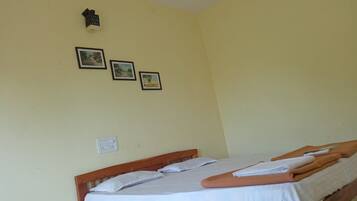 Standard Room, Beach View | Free WiFi
