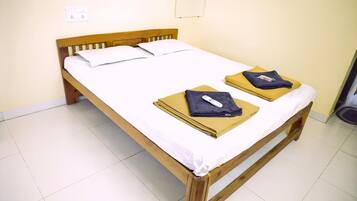 Standard Room, Beach View | Free WiFi