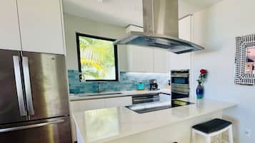 Apartment, 2 Bedrooms, Balcony, Garden View | Interior