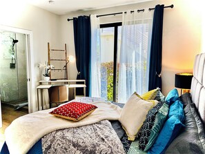 شقة - غرفتا نوم - بشرفة - منظر للحديقة | 3 عدّة غرف نوم