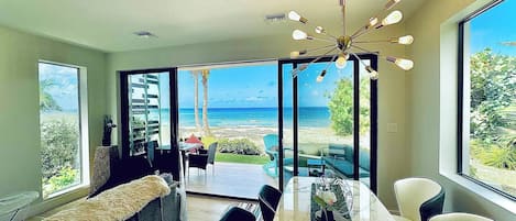 Departamento, 2 habitaciones, balcón, vista al jardín | Comedor