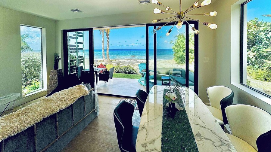 Oceanfront Residency Luxury 2b2b ,1-6 Person ,terrasse, Beach Access Garden Pool