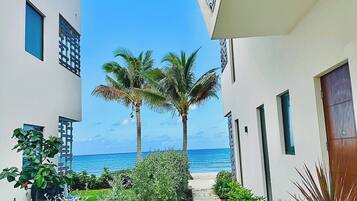 Apartment, 2 Bedrooms, Balcony, Garden View | Property grounds