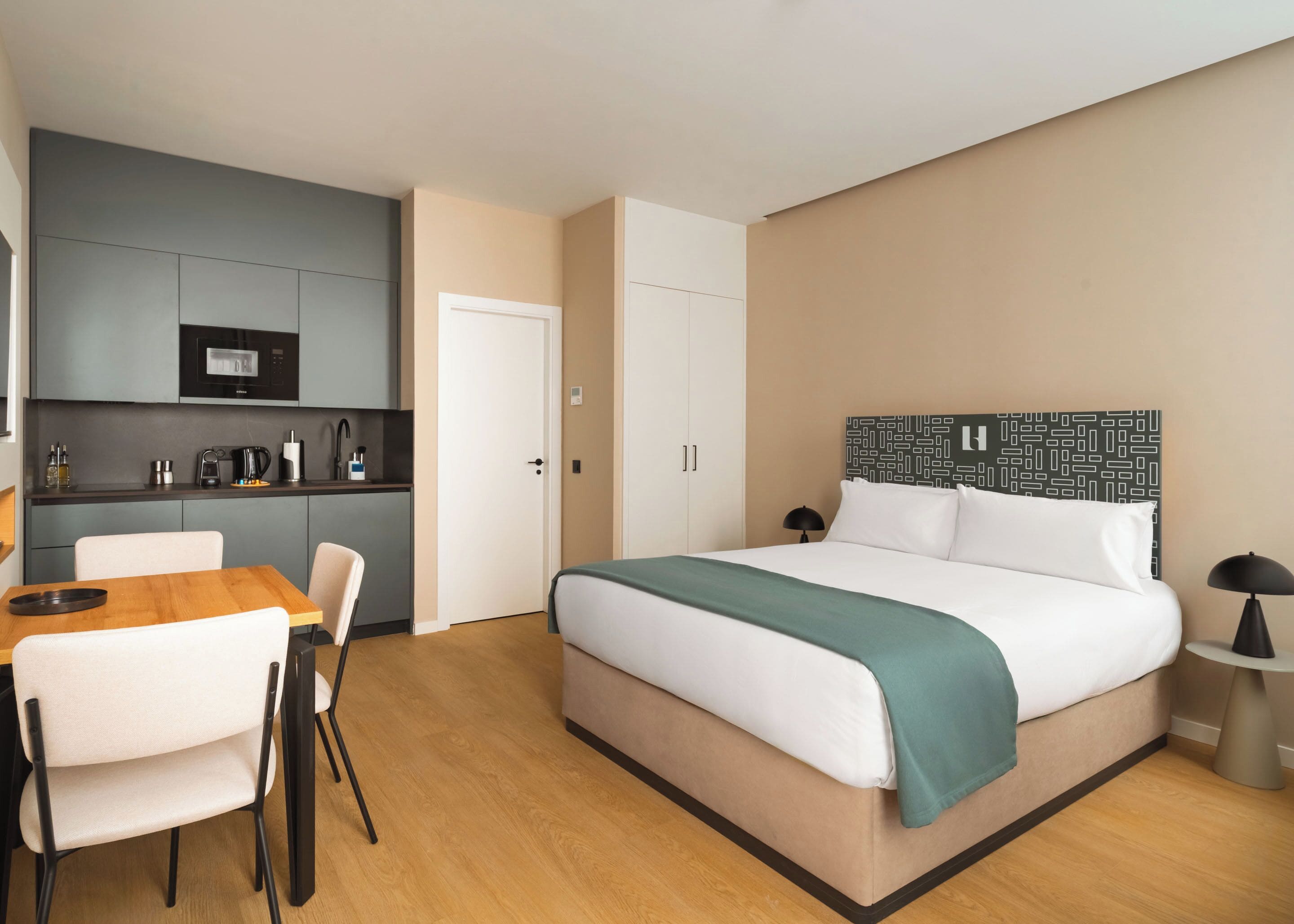 Studio with sofa bed | بديكورات فريدة لكل غرفة وطراز فريد لكل وحدة ومكتب