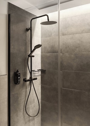 Studio | Bathroom - Limehome Alicante Avinguda de Jijona (Alicante)