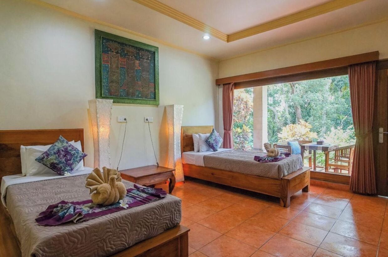 Superior Twin Room, Balcony, Pool View | Desk, free WiFi