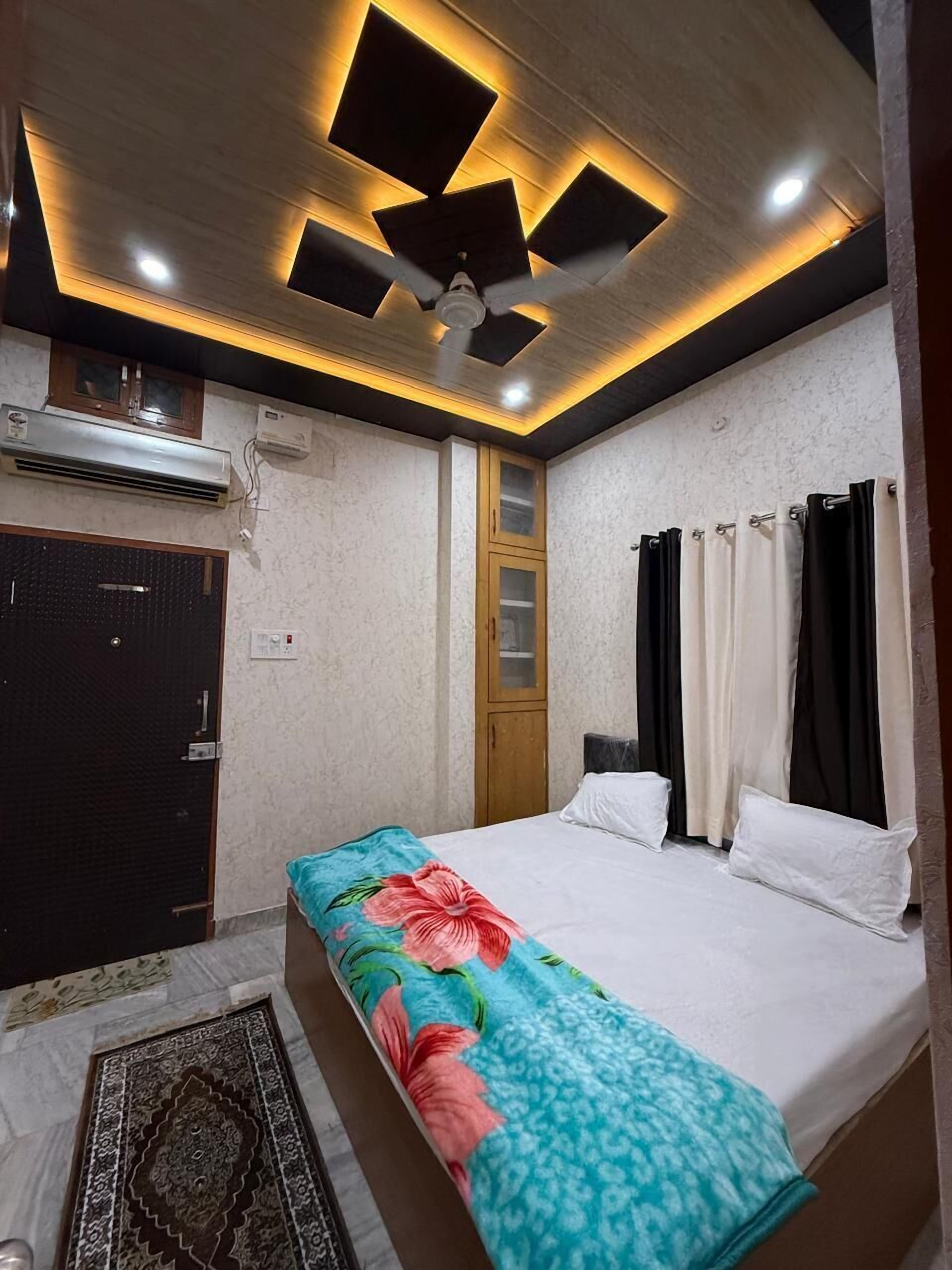 Deluxe Room | Free WiFi