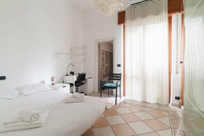 2 bedrooms, iron/ironing board - GuestHost - A comfortable 40 square meters apartment, perfect for four people, located on the ground floor of a building.The property is located in a quiet area of ​​Milan and is well served by public transportation, allowing guests to easily explore (Milan)