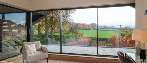 4 間睡房、獨特設計、獨特裝修、免費 Wi-Fi