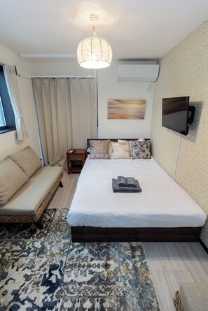 1 chambre, fer et planche à repasser, Wi-Fi, draps fournis