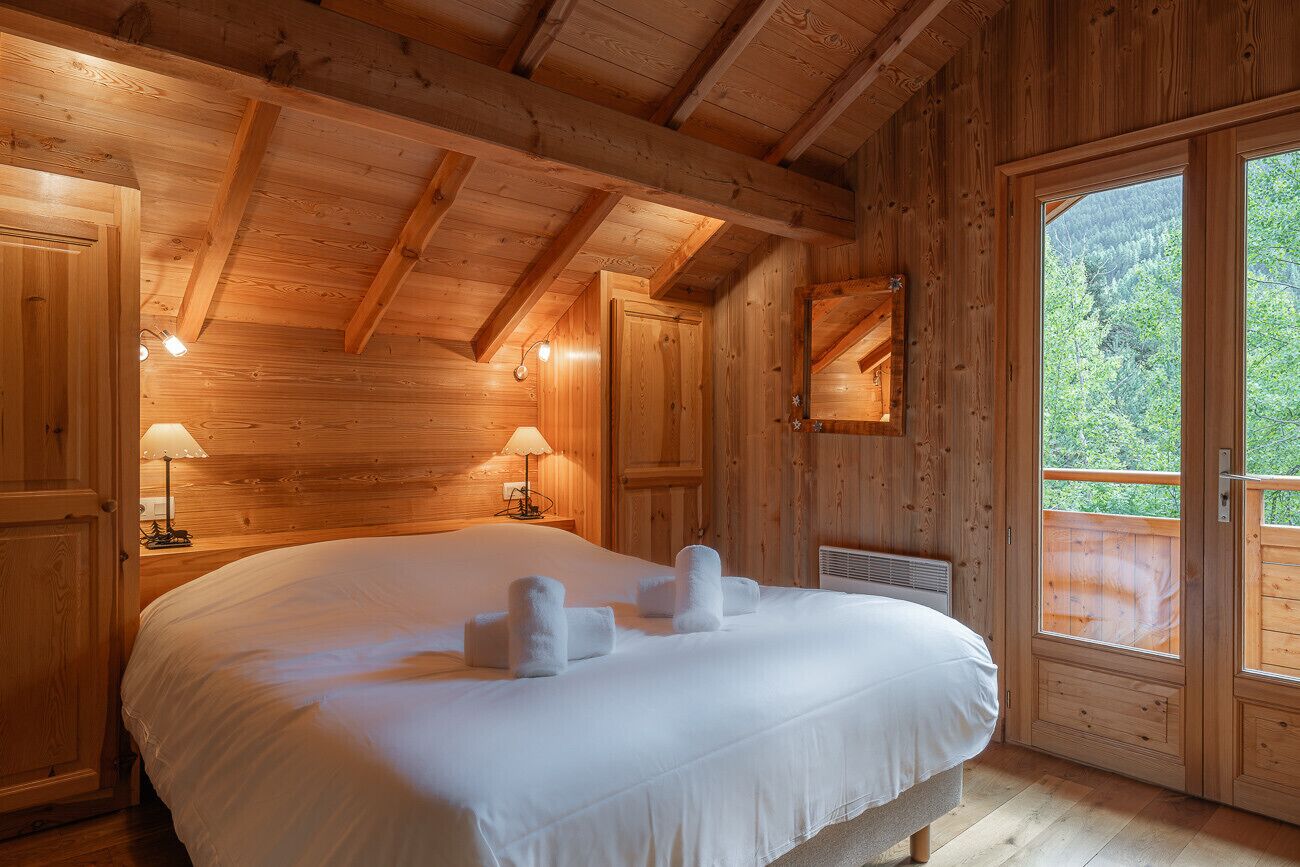 5 chambres, fer et planche à repasser, Wi-Fi gratuit, draps fournis