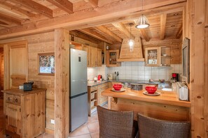 Fridge, microwave, oven, dishwasher - Chalet Trancoulette (La Salle-les-Alpes)