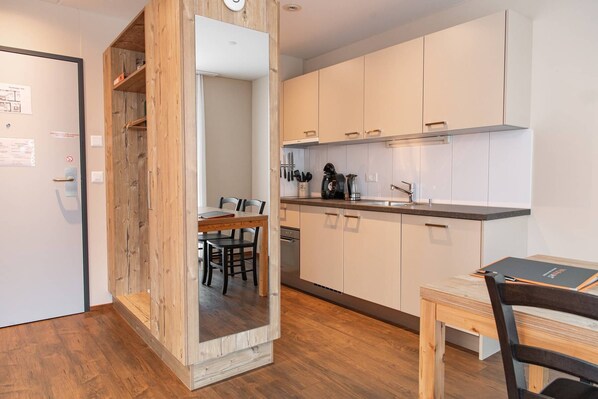 In-room safe, blackout drapes, soundproofing, iron/ironing board