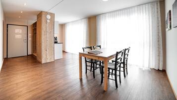 In-room safe, blackout drapes, soundproofing, iron/ironing board