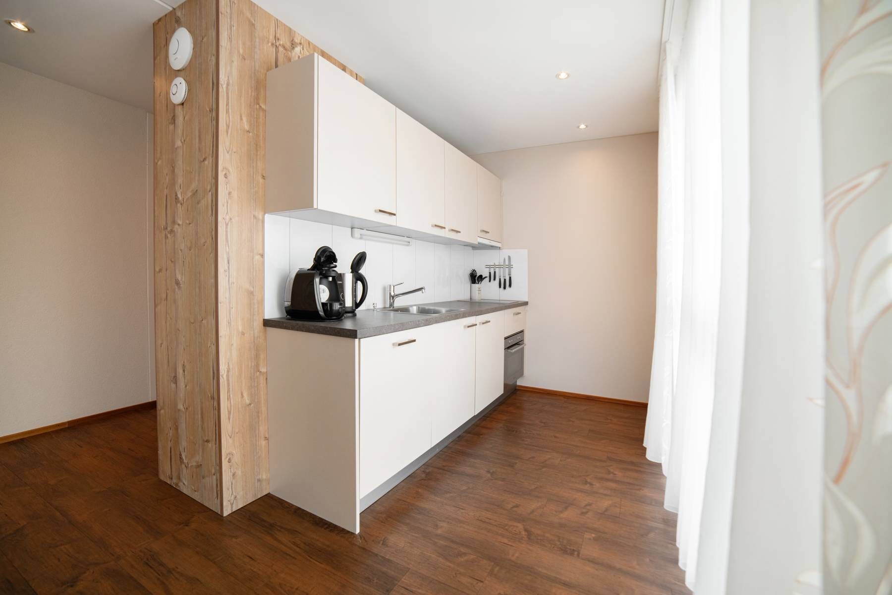 客房內保險箱、遮光布/窗簾、隔音、熨斗/熨衣板